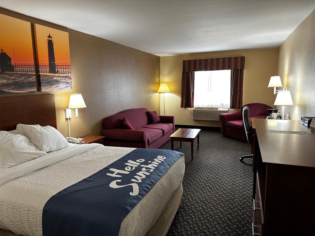 Days Inn By Wyndham Imlay City Exterior photo