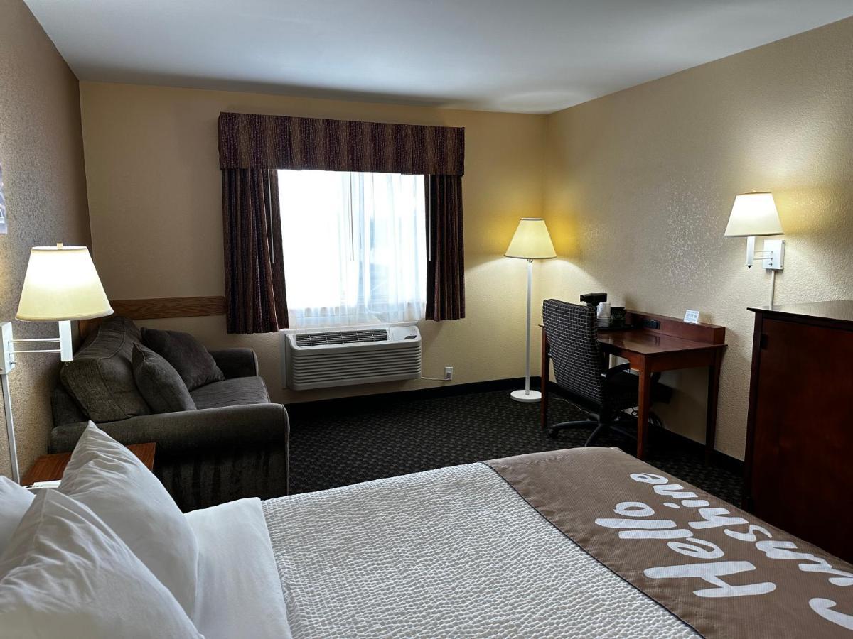 Days Inn By Wyndham Imlay City Exterior photo